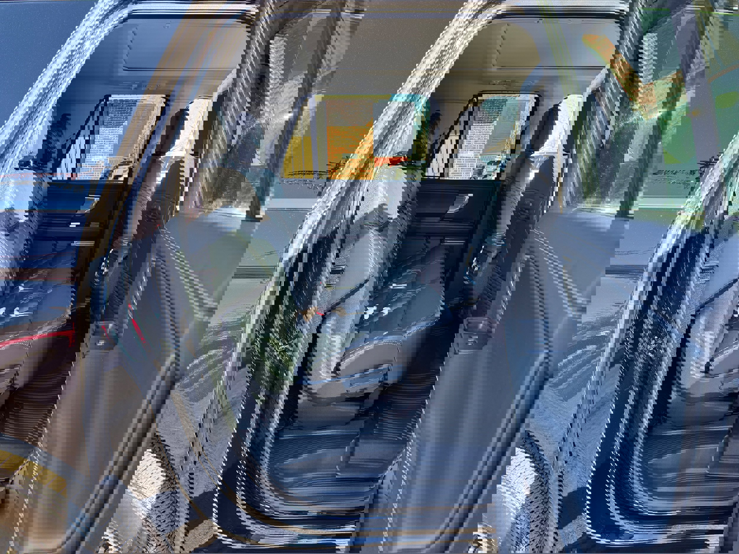 Used 2025 Ford Expedition Max Platinum image 15