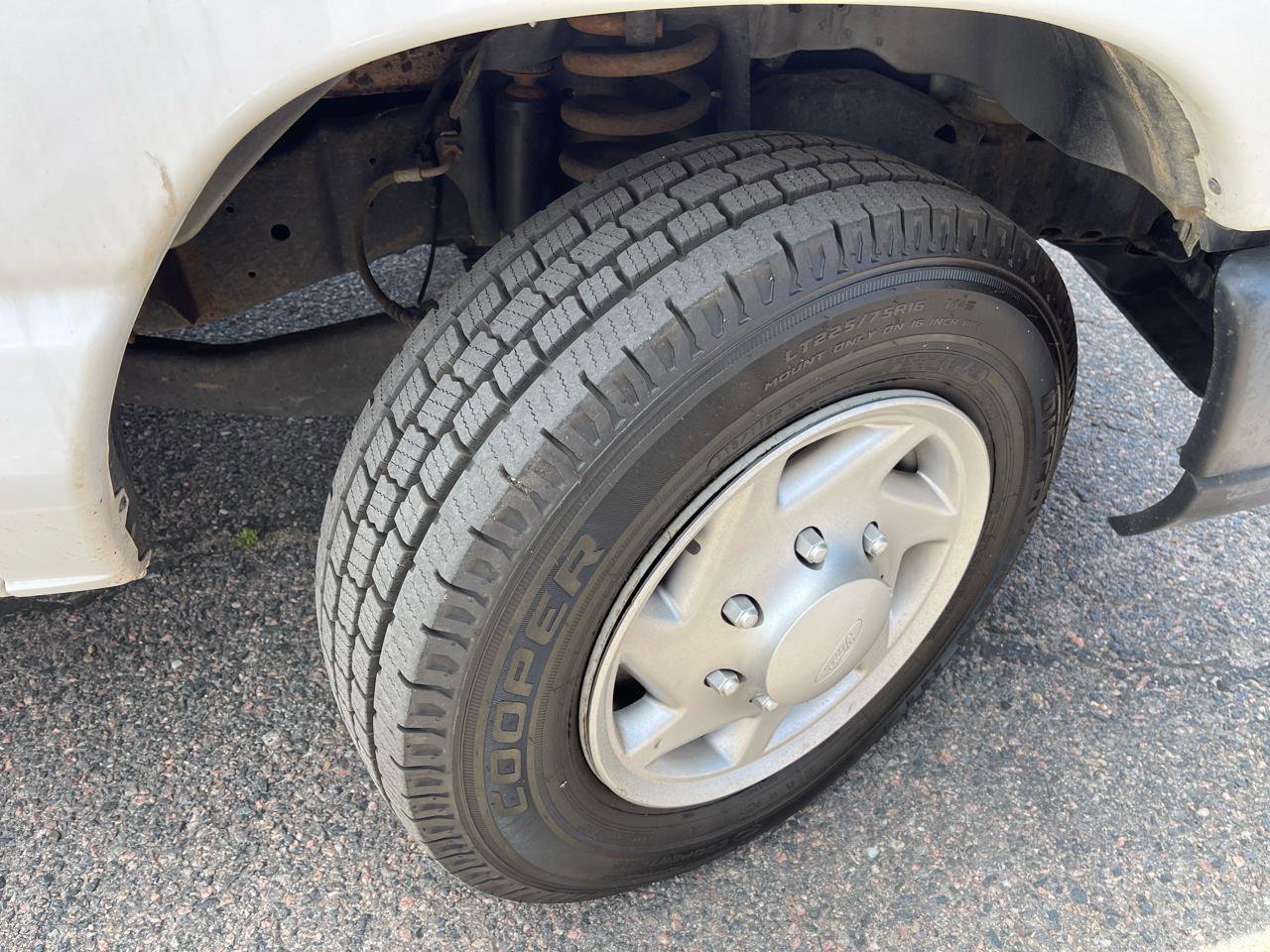 Used 2013 Ford E-350 and Econoline 350 XL image 29