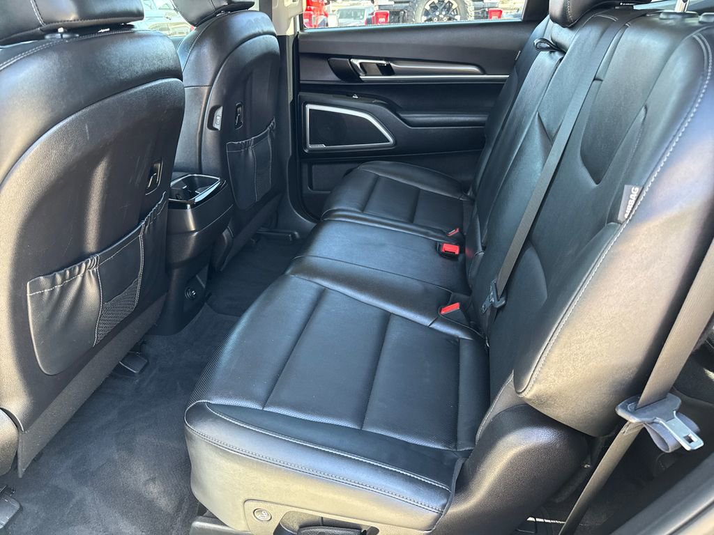 Used 2023 Kia Telluride LX FWD image 25