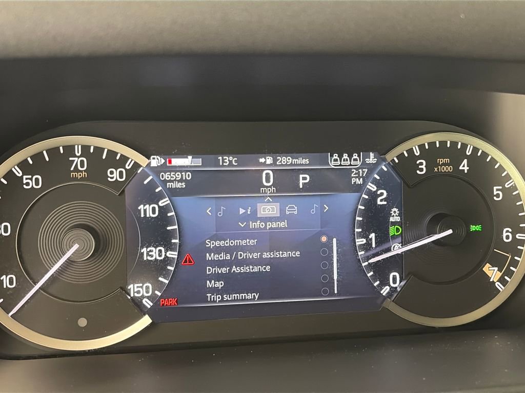 Used 2022 Land Rover Defender 110 AWD/4WD image 15