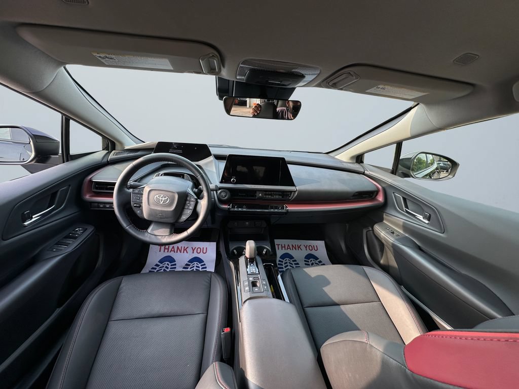 Used 2023 Toyota Prius Prime FWD image 10