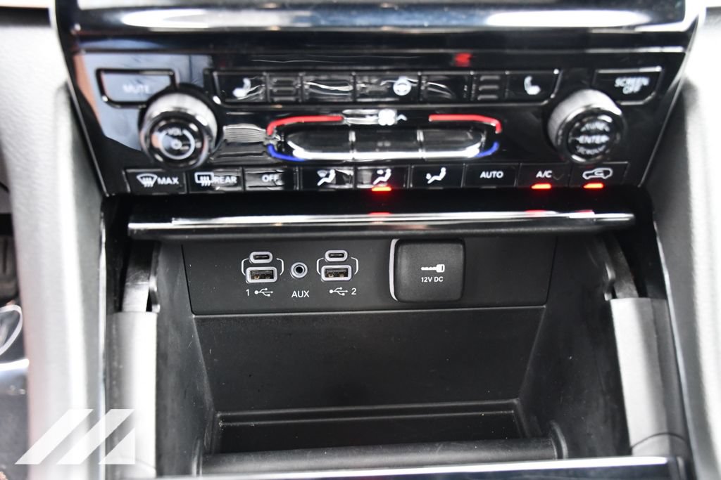 Used 2023 Jeep Grand Cherokee Limited AWD/4WD image 19