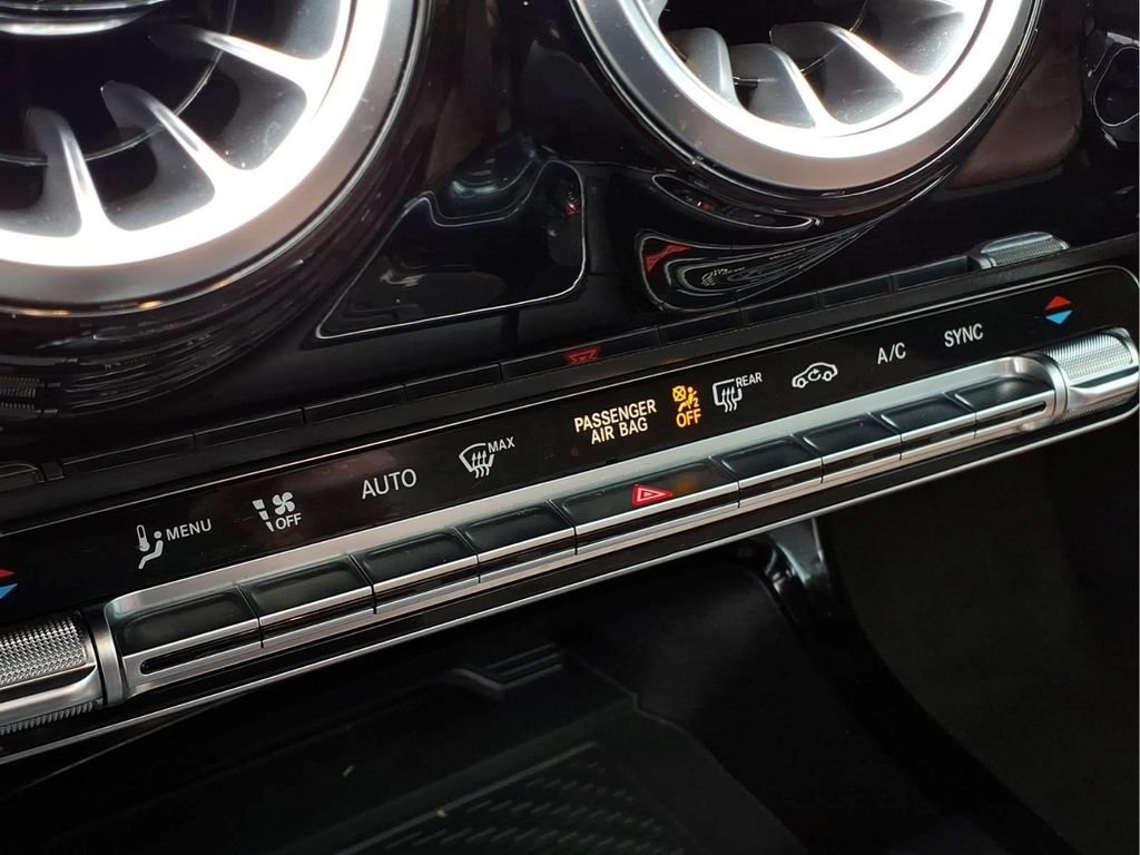 Used 2022 Mercedes-Benz CLA 250 image 13
