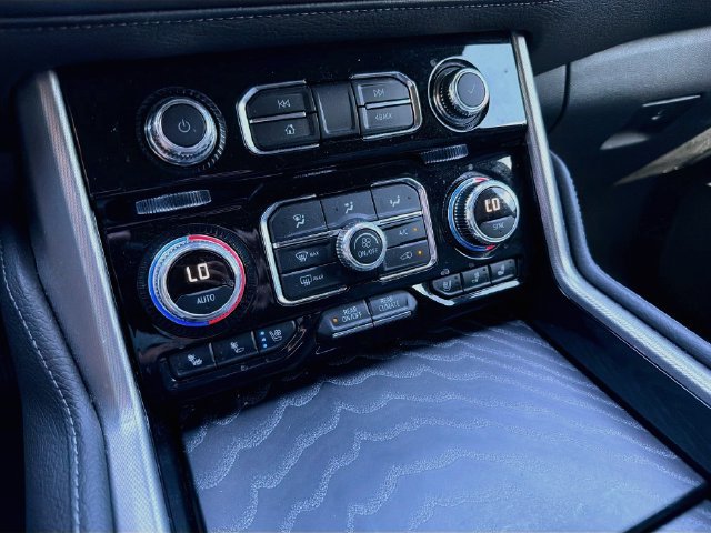 Used 2024 GMC Yukon Denali AWD/4WD image 48