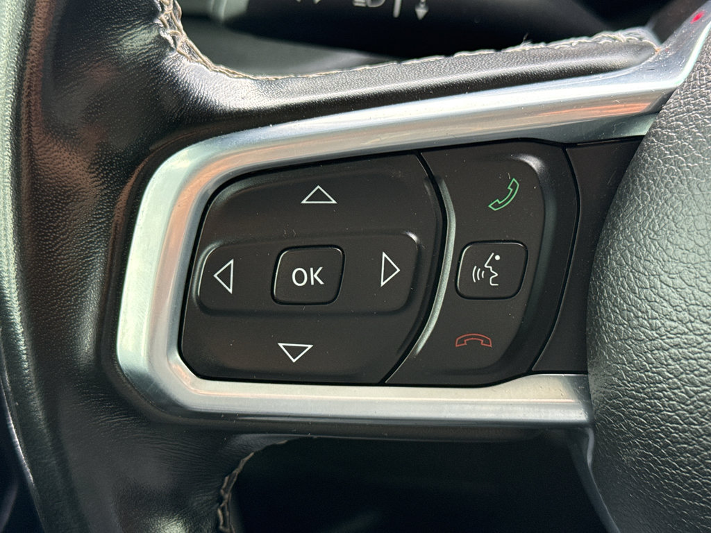Used 2021 Jeep Wrangler Unlimited Sahara w/ Uconnect 4C Nav & Sound Group AWD/4WD image 18