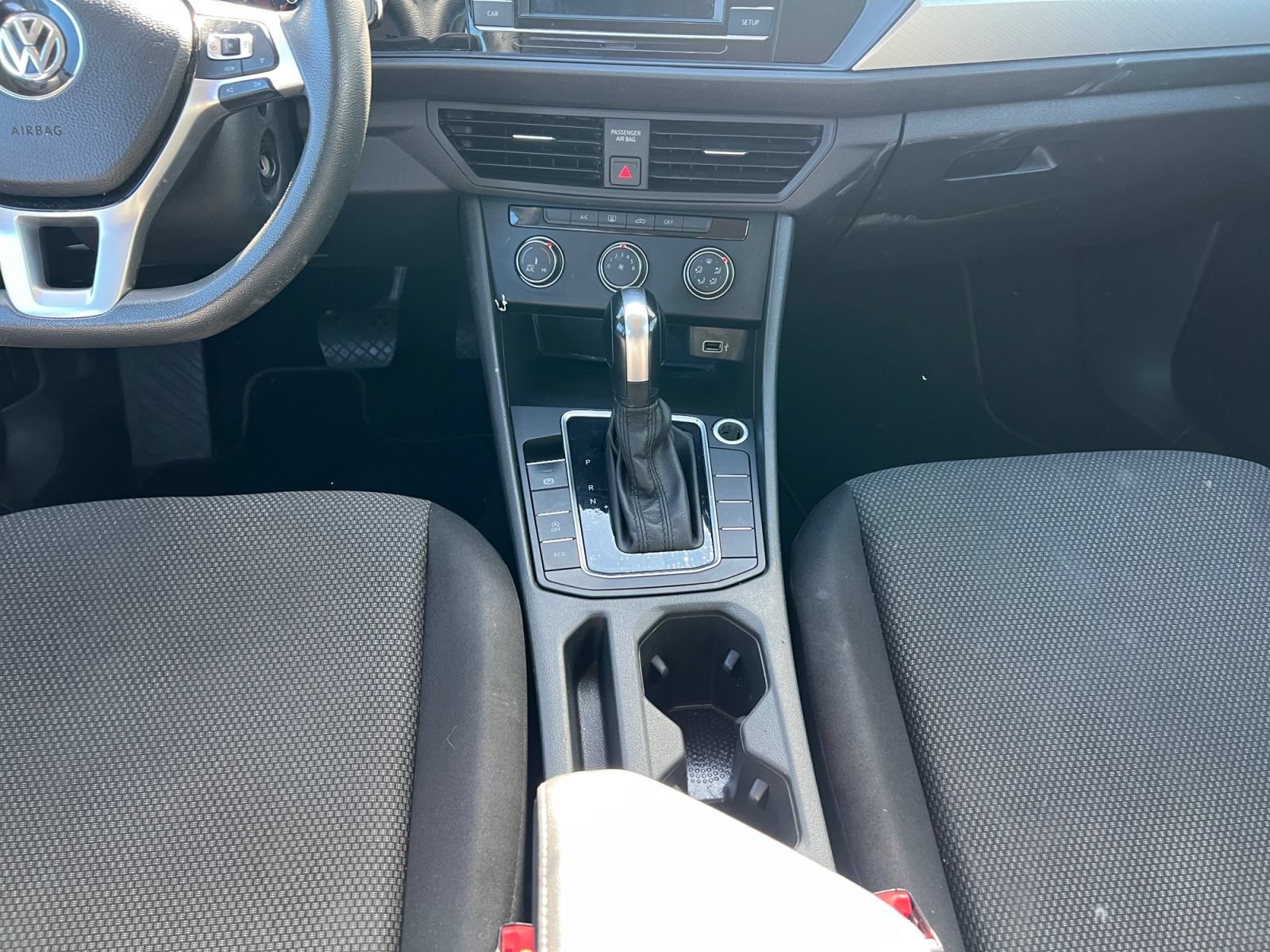 Used 2019 Volkswagen Jetta SE FWD image 11