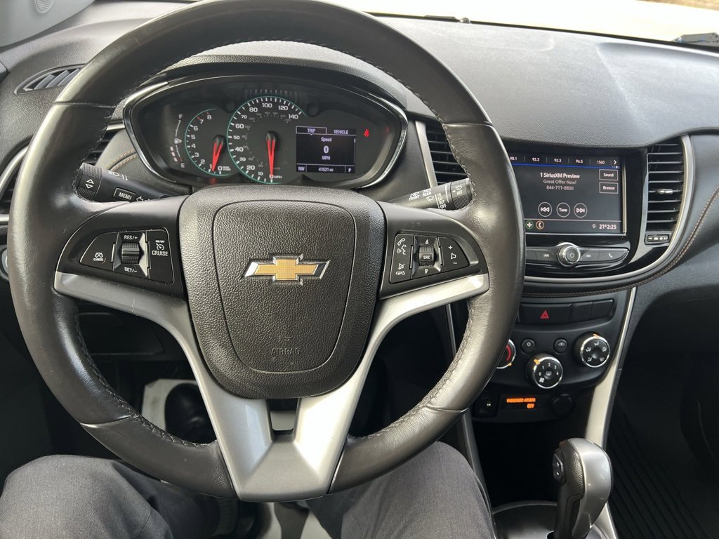 Used 2020 Chevrolet Trax LT w/ LT Convenience Package image 30