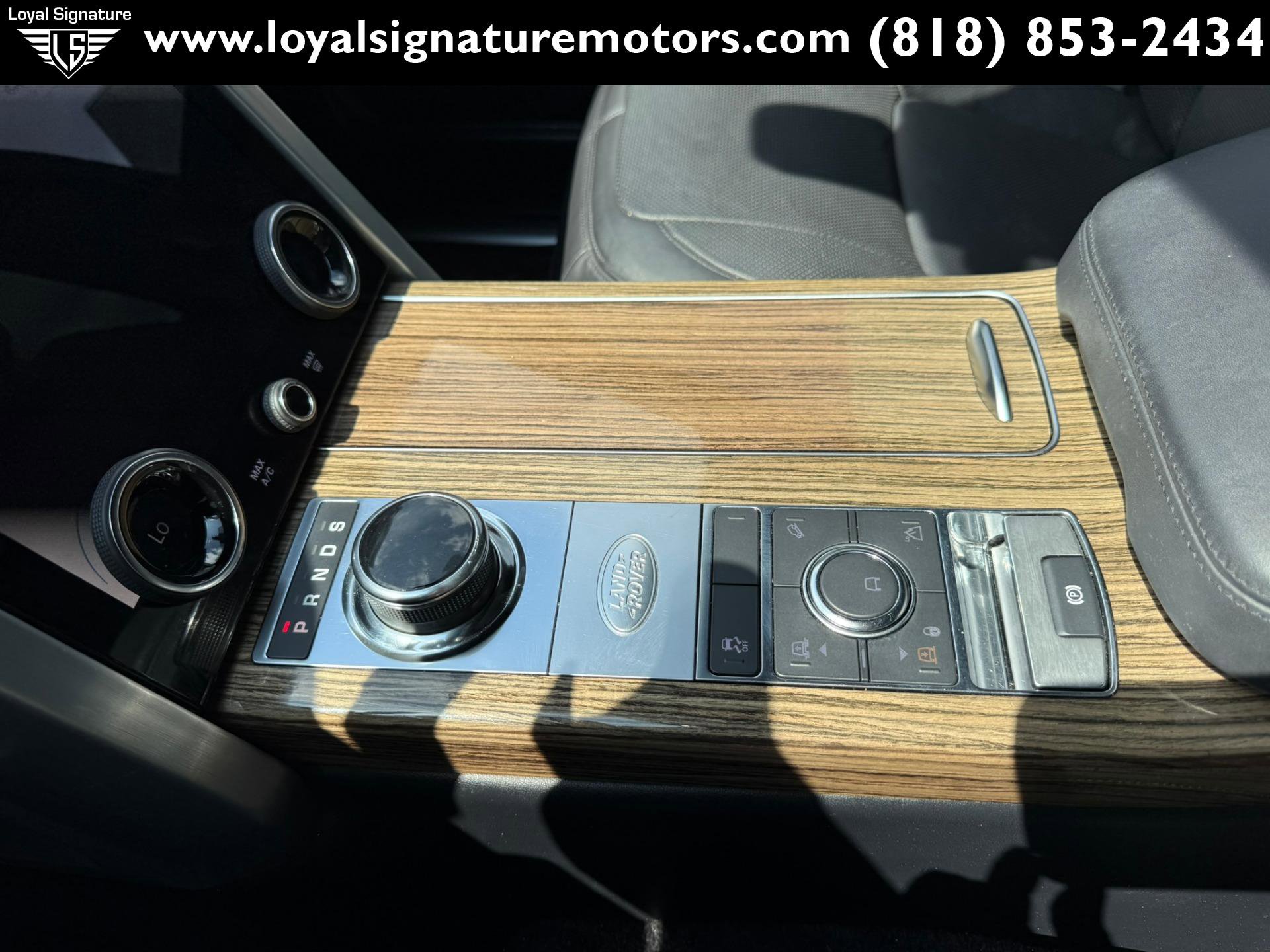 Used 2018 Land Rover Range Rover Supercharged AWD/4WD image 35