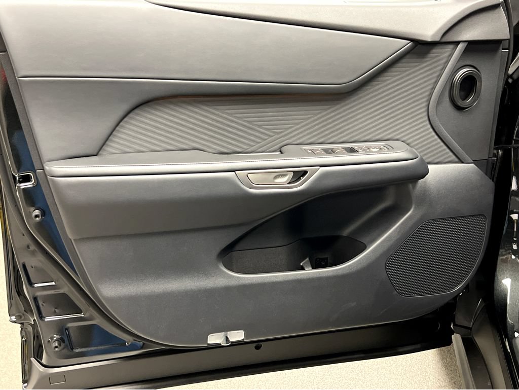 New 2026 Lexus ES 500e AWD/4WD image 38