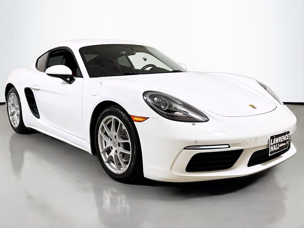 Used 2018 Porsche 718 Cayman RWD image 3