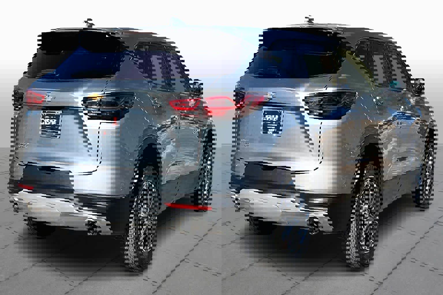 Used 2025 Chevrolet Blazer LT image 13