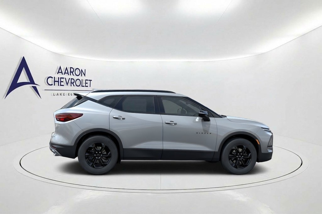 New 2026 Chevrolet Blazer LT w/ Sound & Technology Package AWD/4WD image 5