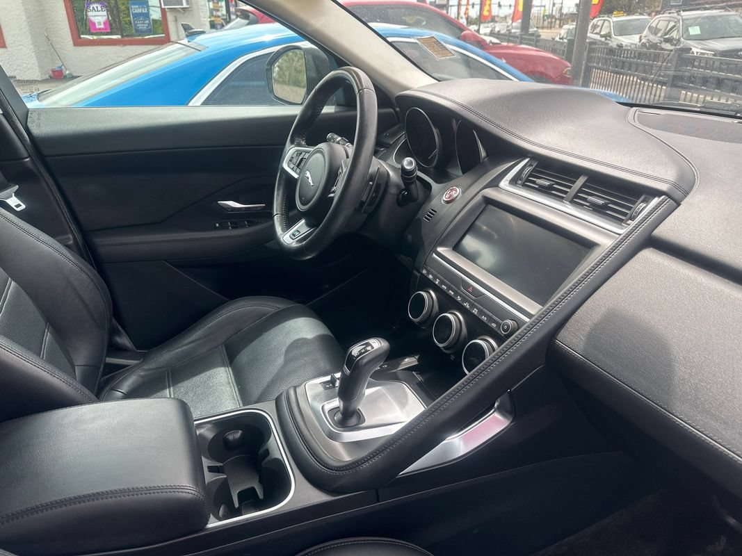 Used 2020 Jaguar E-PACE AWD/4WD image 21