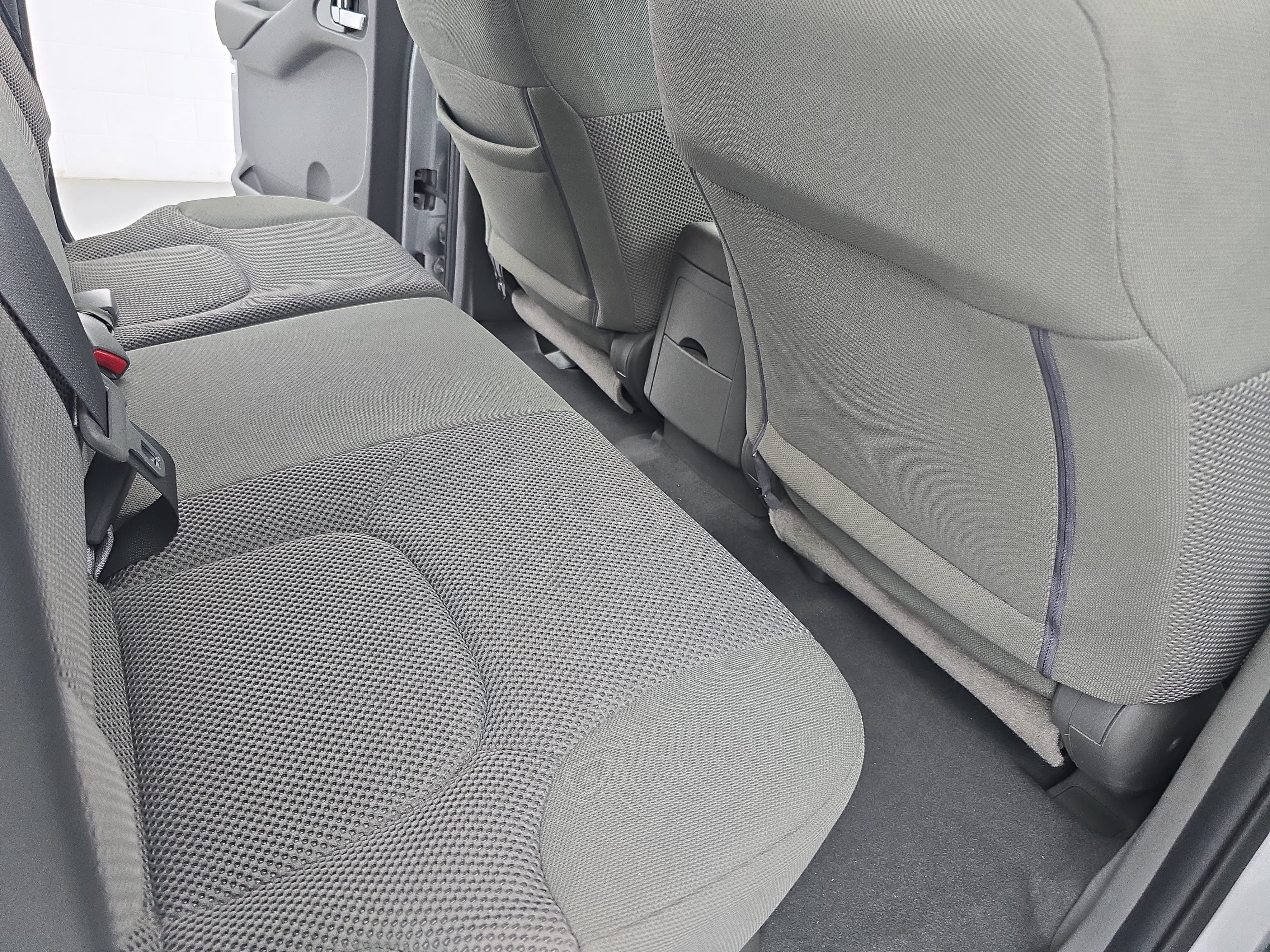 Certified 2020 Nissan Frontier SV RWD image 11
