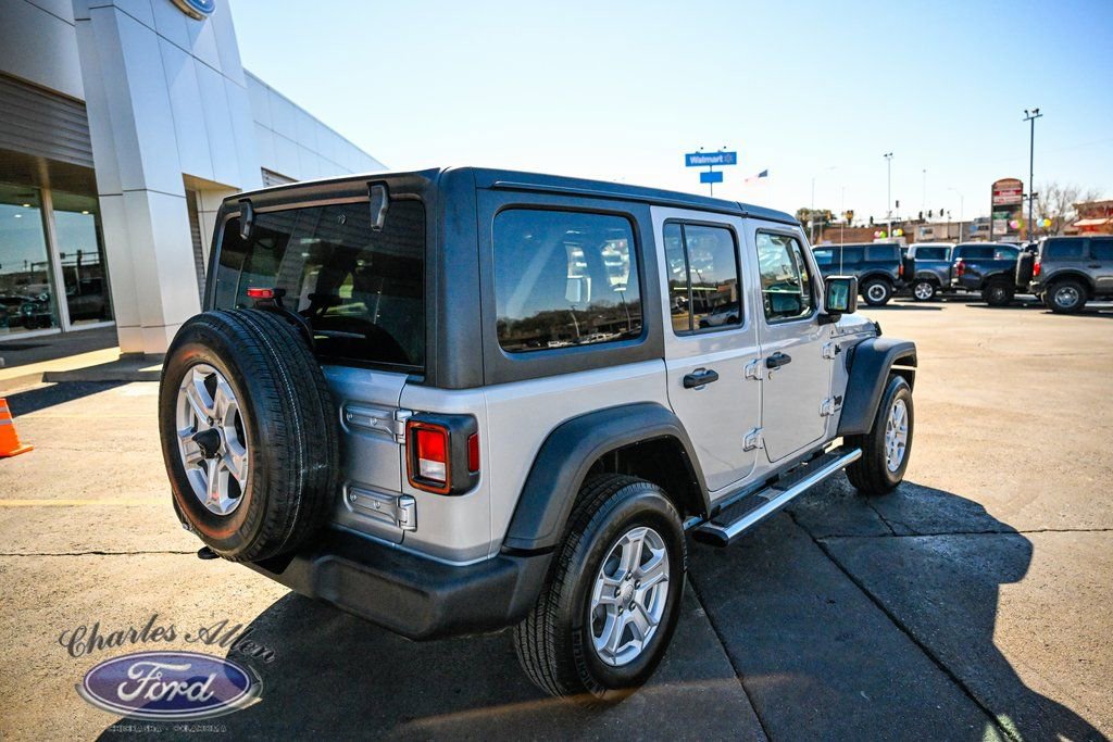 Used 2023 Jeep Wrangler Unlimited Sport image 7