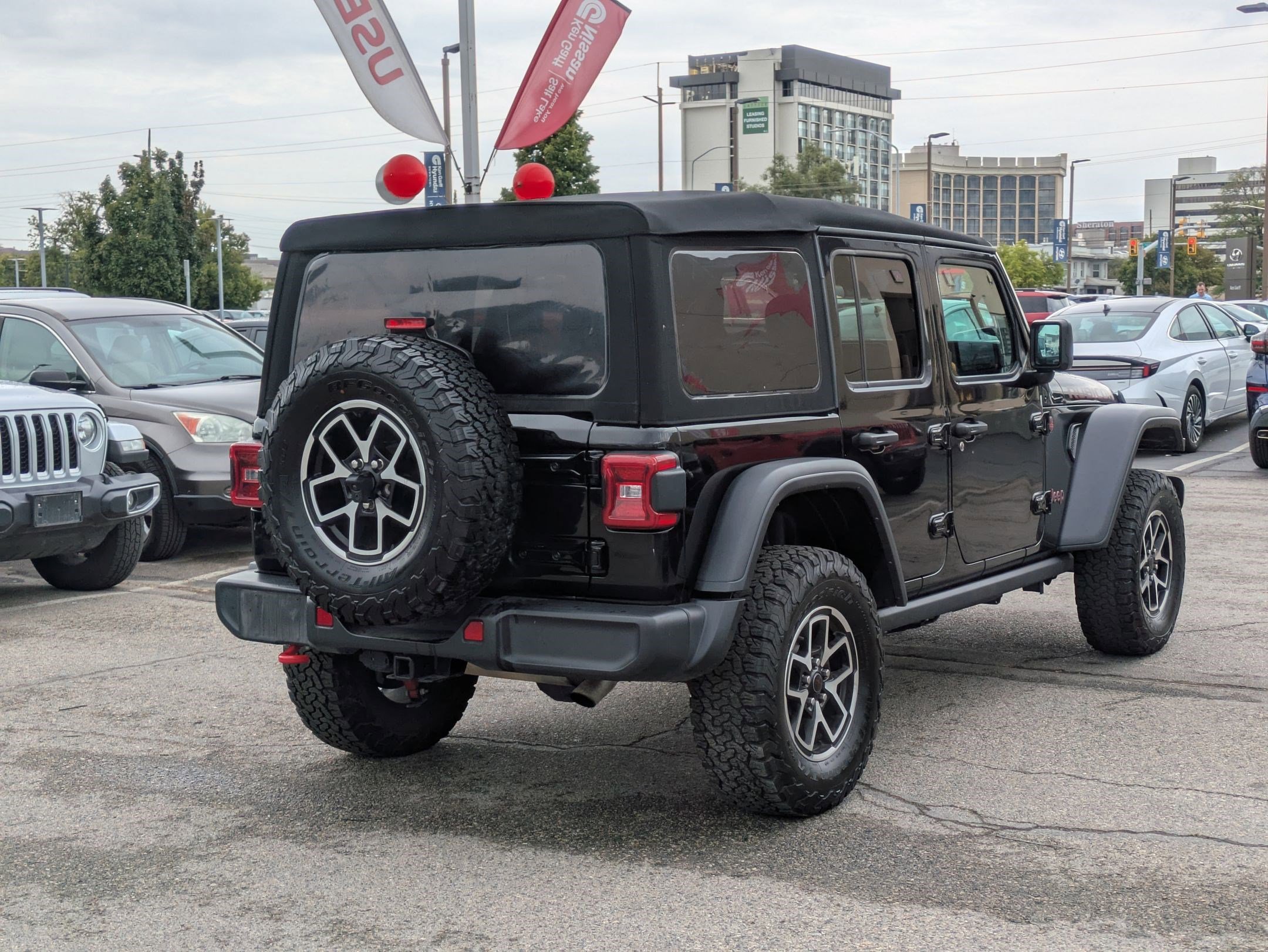 Used 2024 Jeep Wrangler Unlimited Rubicon w/ Convenience Group image 3