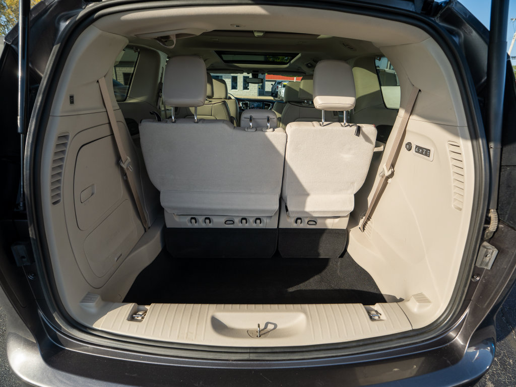 Used 2020 Chrysler Pacifica Limited FWD image 9