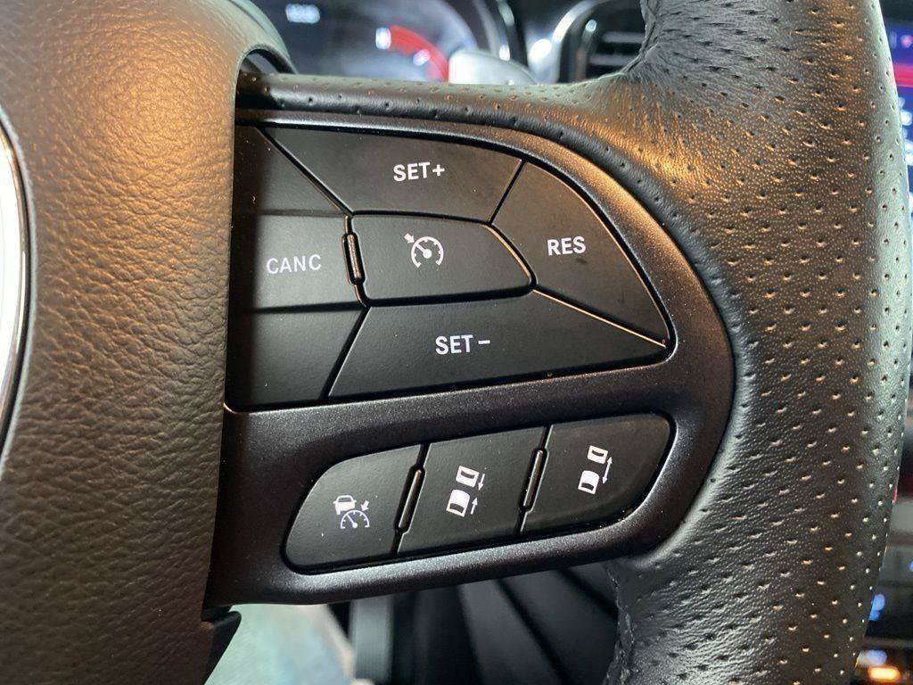Used 2025 Dodge Durango R/T AWD/4WD image 41