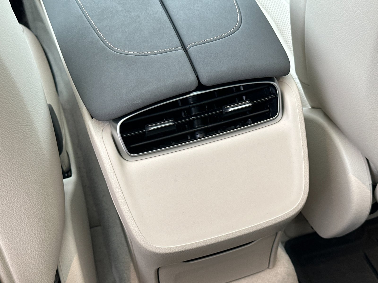 Certified 2023 Mercedes-Benz EQS 580 4MATIC SUV image 14