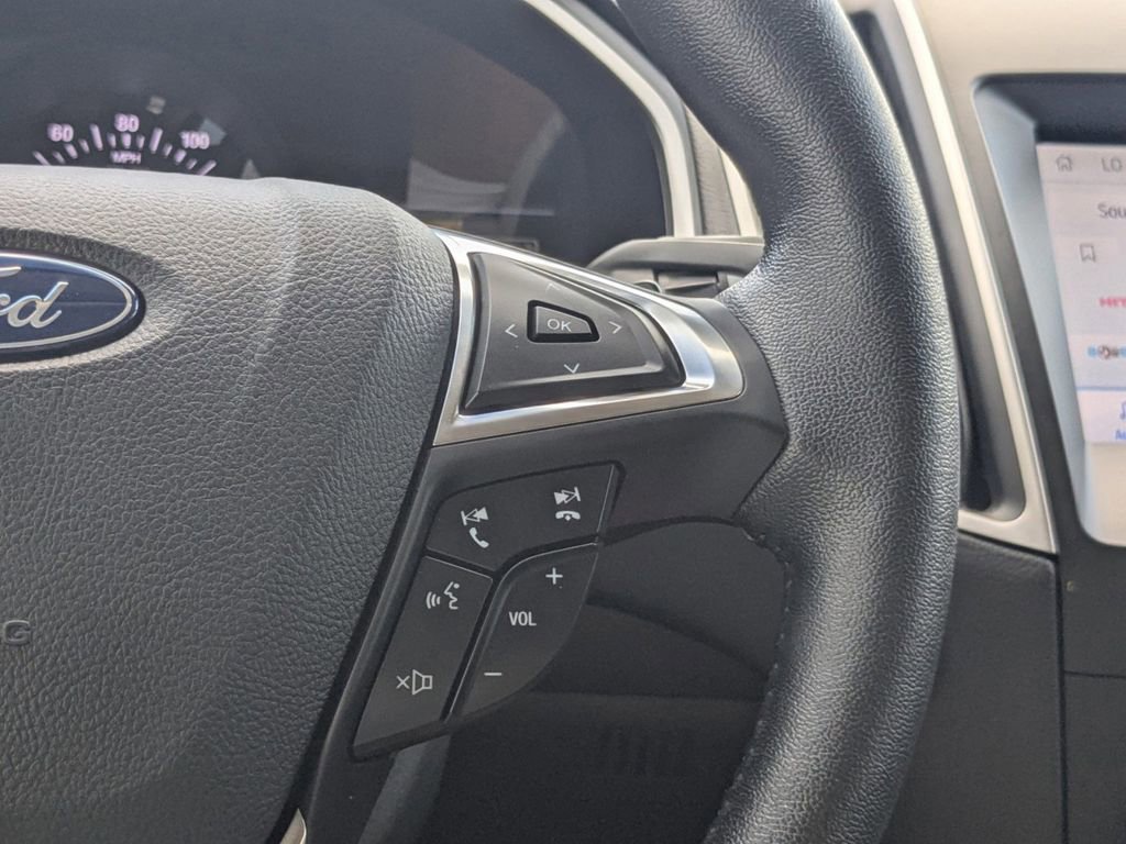 Used 2020 Ford Edge SEL w/ Cold Weather Package image 27