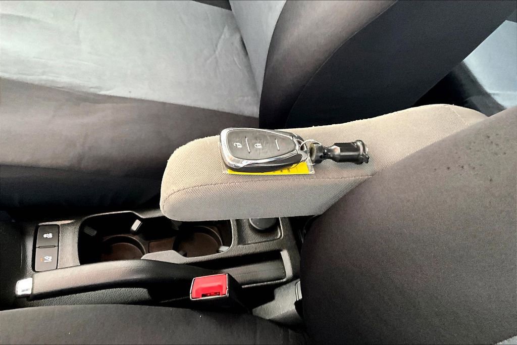 Used 2020 Chevrolet Sonic LT image 14