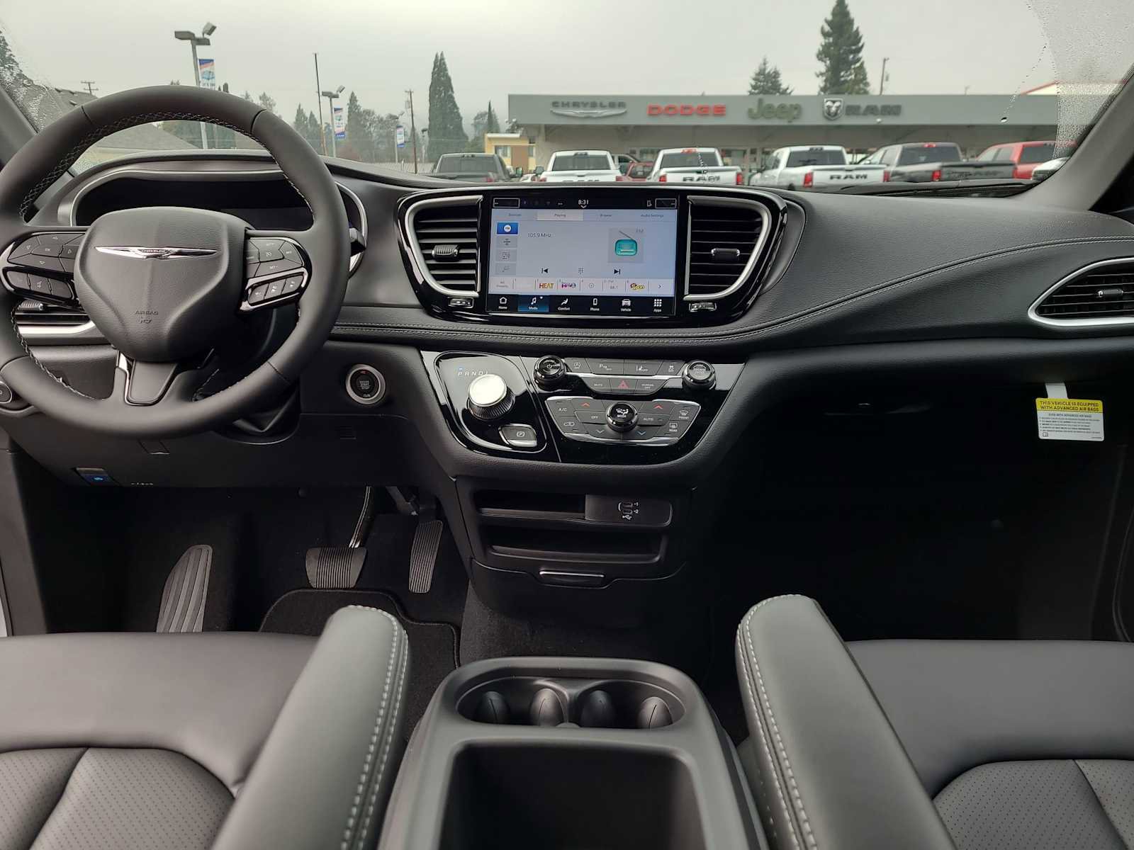 New 2026 Chrysler Pacifica Select w/ S Appearance Package image 18