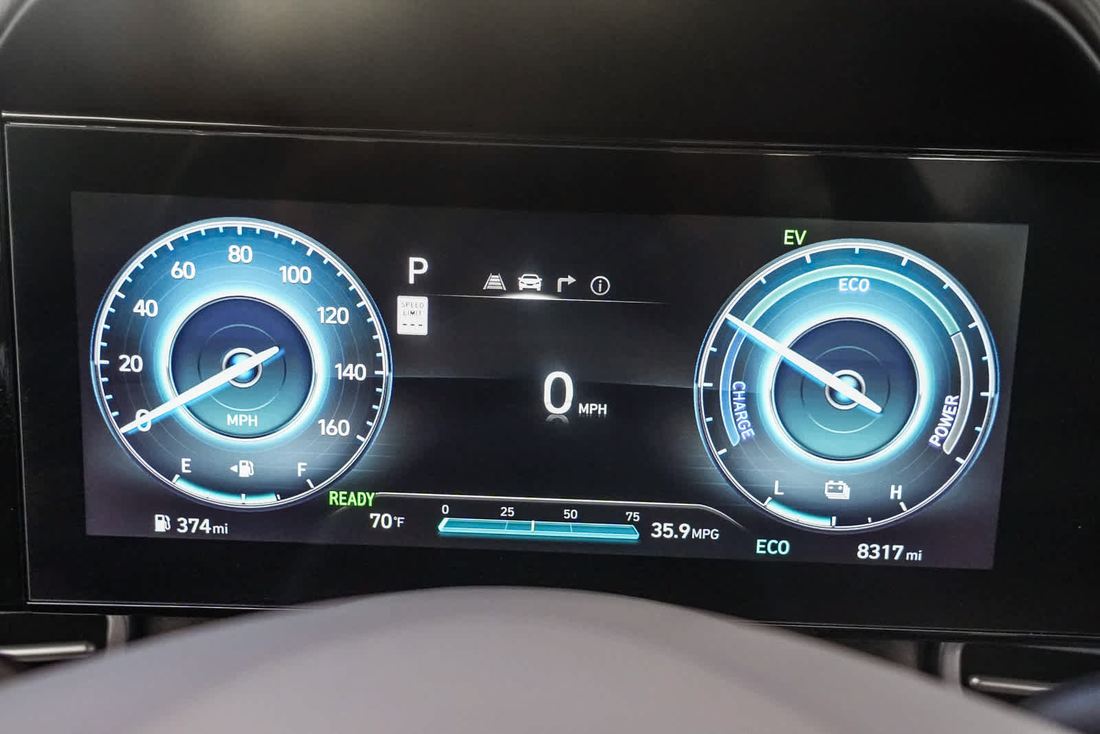 Used 2025 Hyundai Elantra SEL FWD image 23