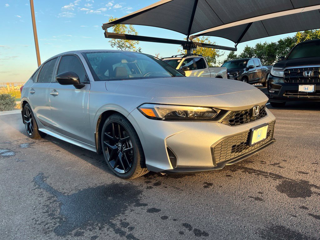 Used 2025 Honda Civic Sport image 2