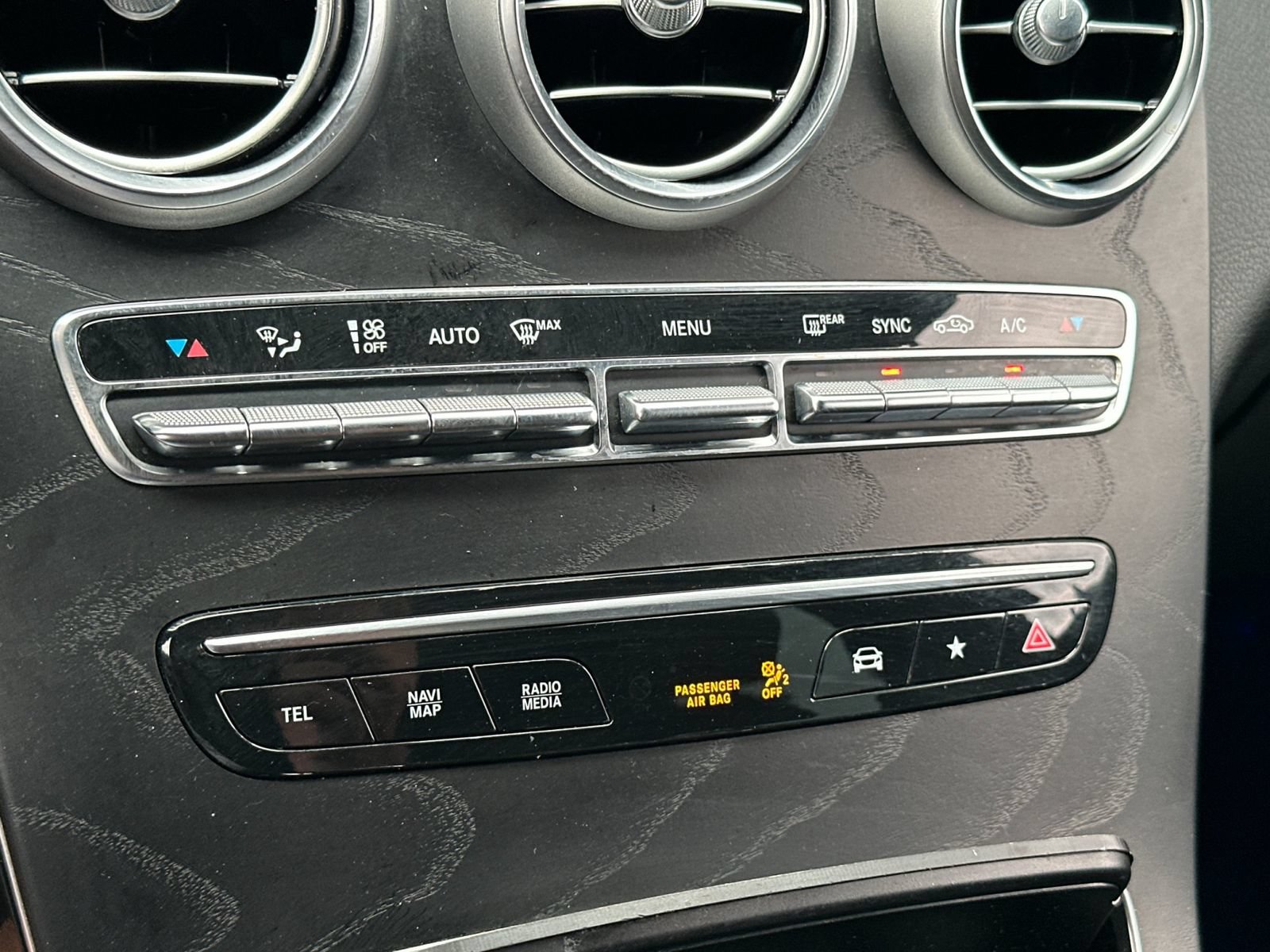 Used 2021 Mercedes-Benz GLC 300 image 22
