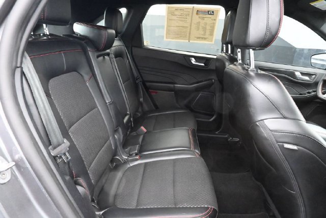 Used 2024 Ford Escape ST-Line w/ Tech Pack #1 FWD image 29