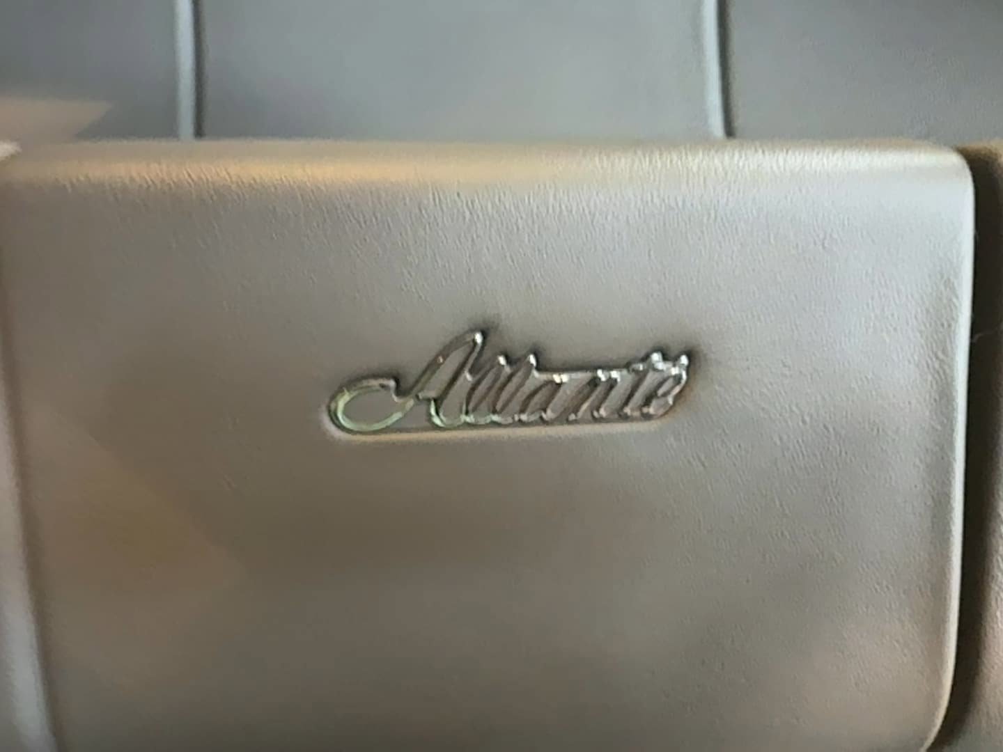 Used 1993 Cadillac Allante FWD image 73