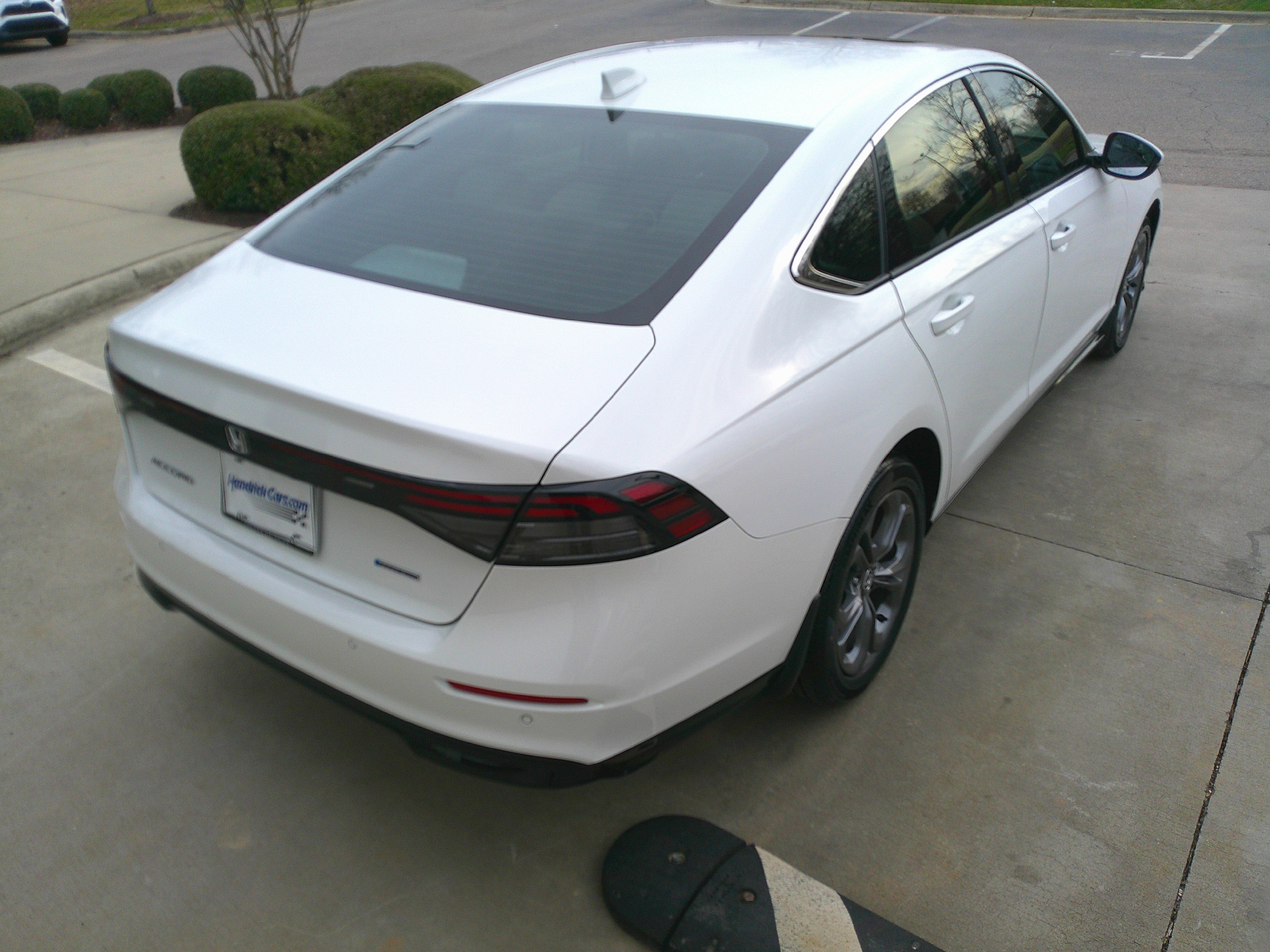Used 2023 Honda Accord EX-L image 12