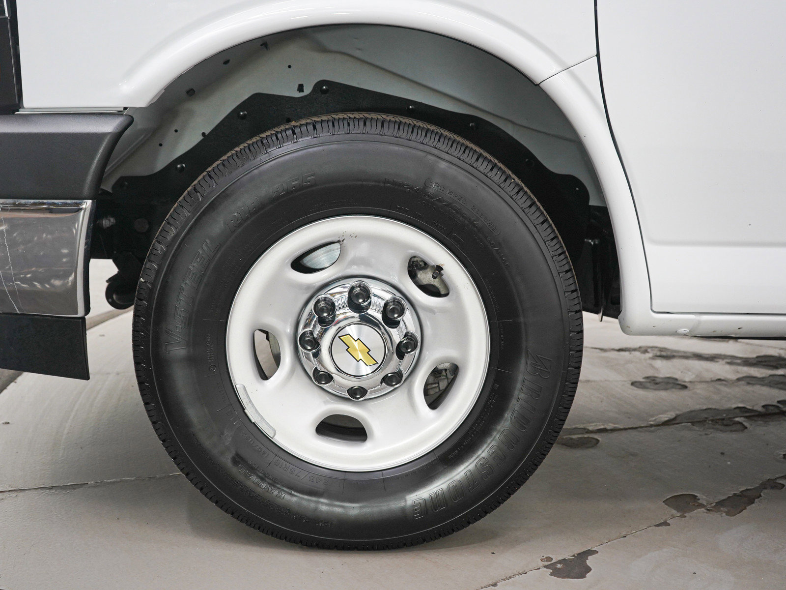 Used 2025 Chevrolet Express 3500 LT w/ LT Preferred Equipment Group image 28