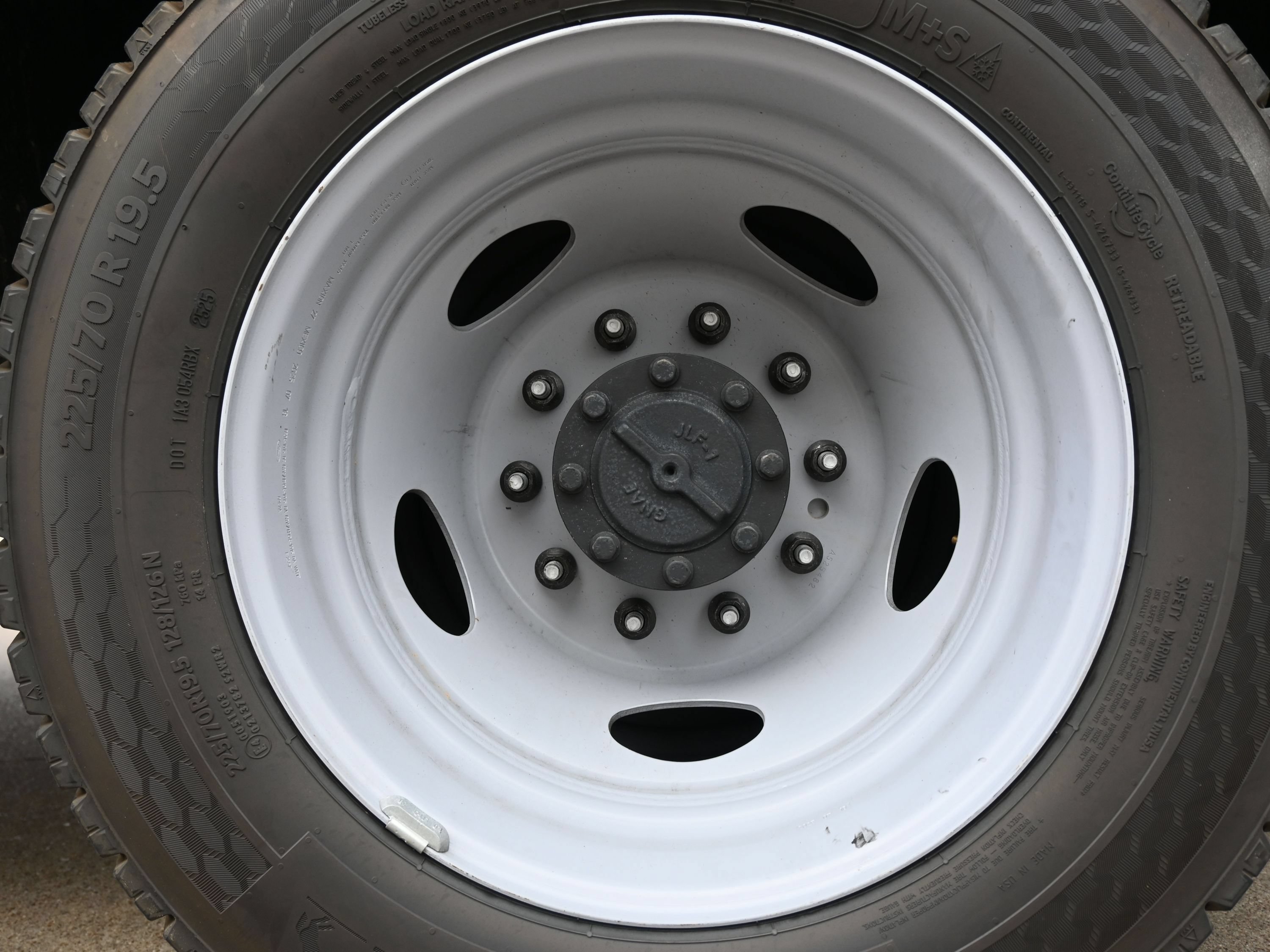 New 2026 Ford F550 4x4 Supercab Super Duty image 13