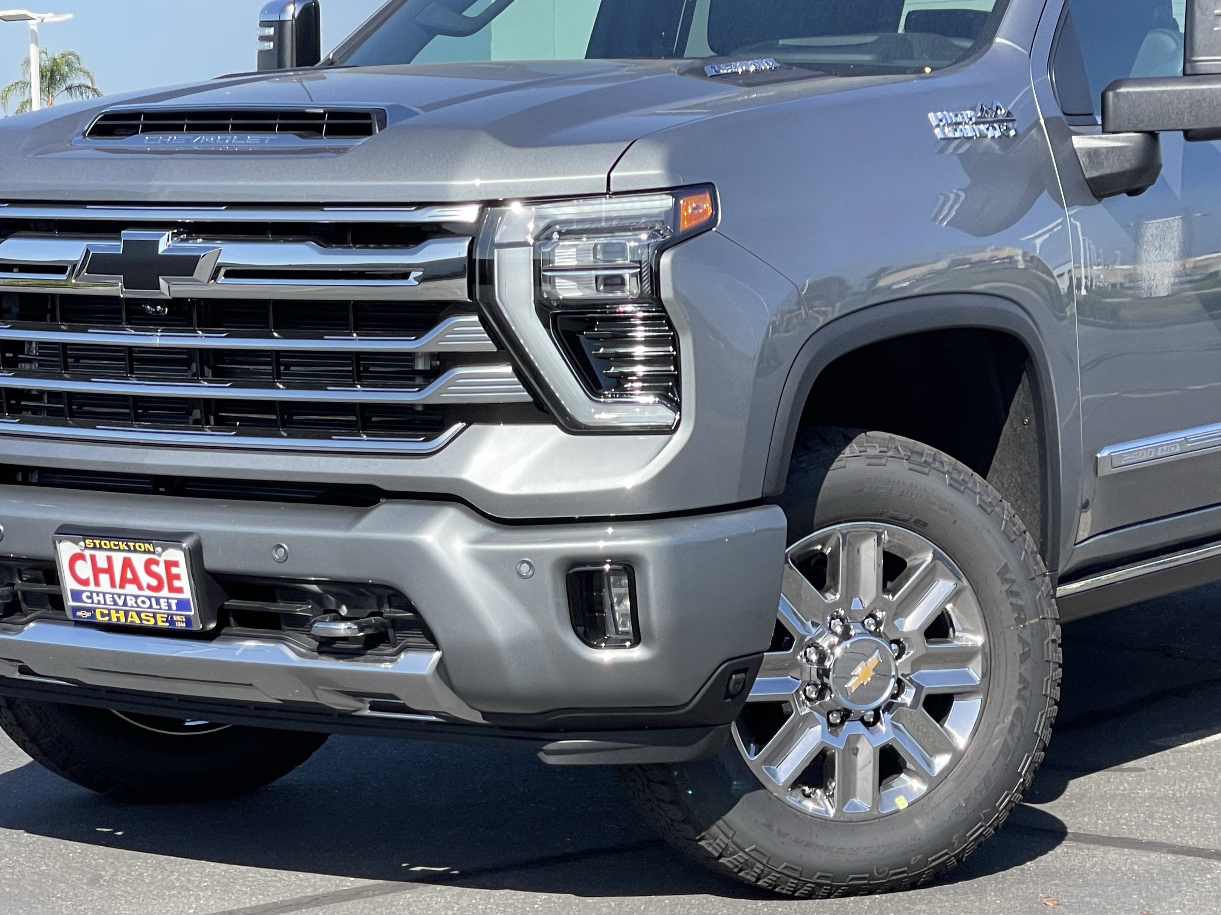 New 2026 Chevrolet Silverado 2500 High Country w/ Technology Package image 2
