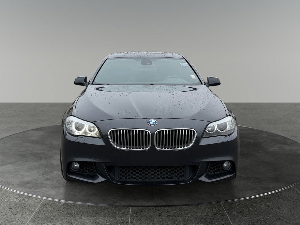 Used 2012 BMW 550i Sedan RWD image 2