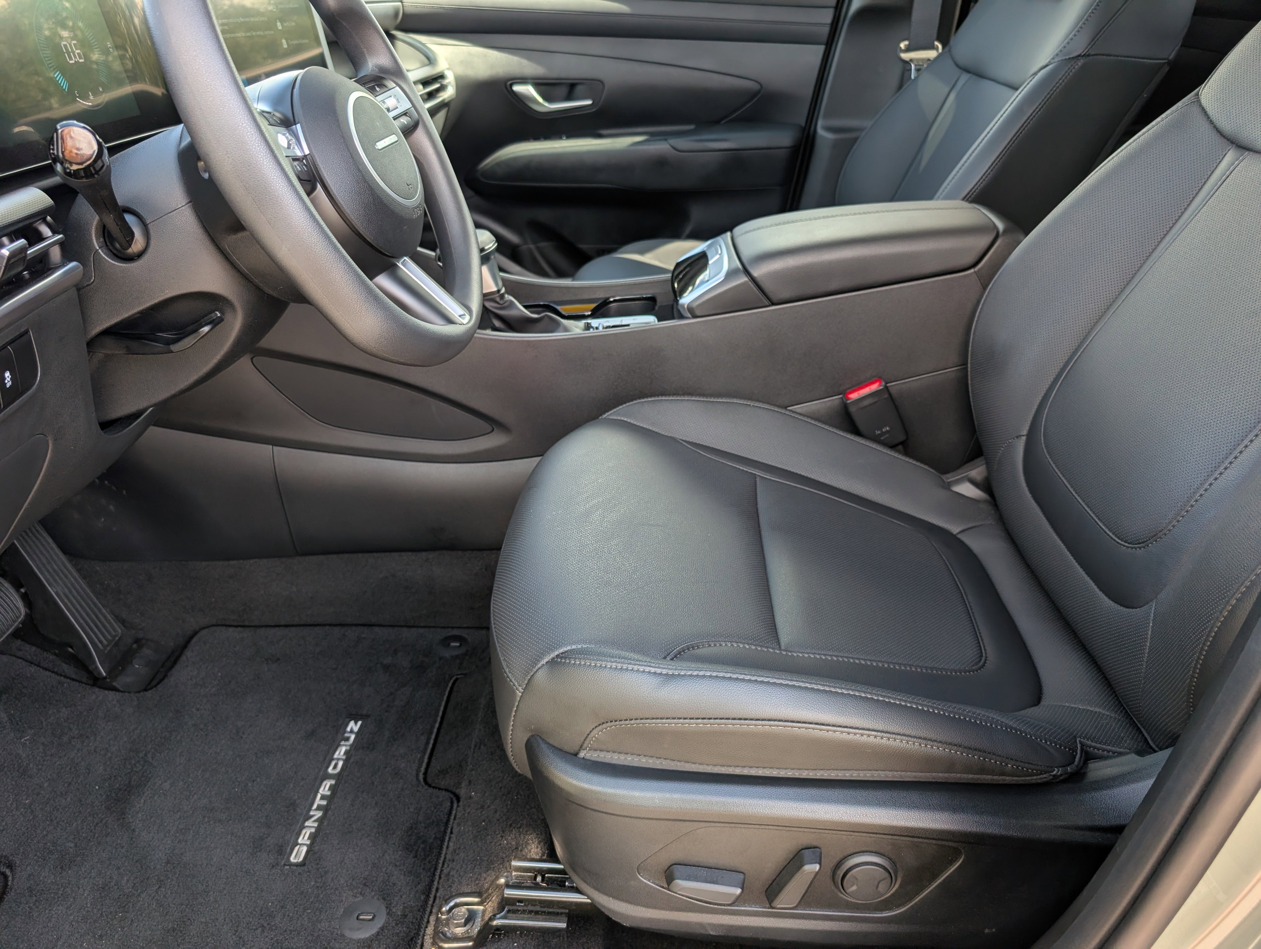 Used 2026 Hyundai Santa Cruz SEL FWD image 14