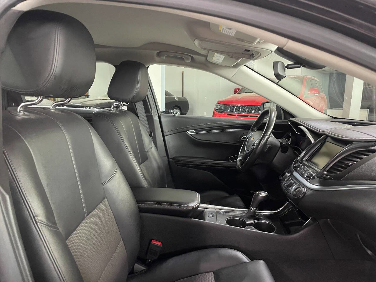 Used 2020 Chevrolet Impala LT image 25