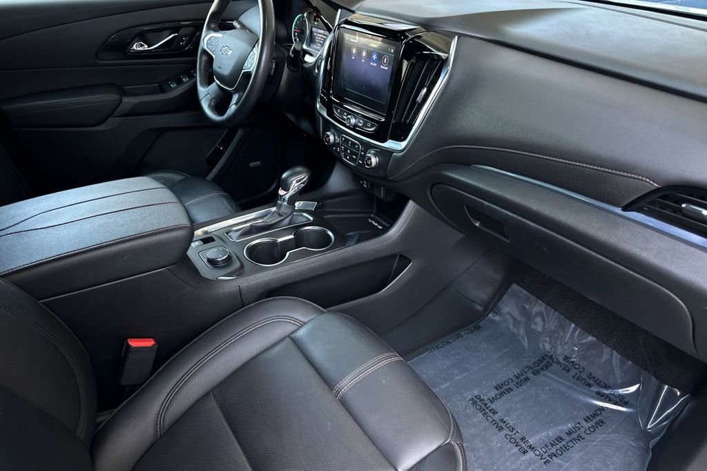 Used 2022 Chevrolet Traverse RS FWD image 18
