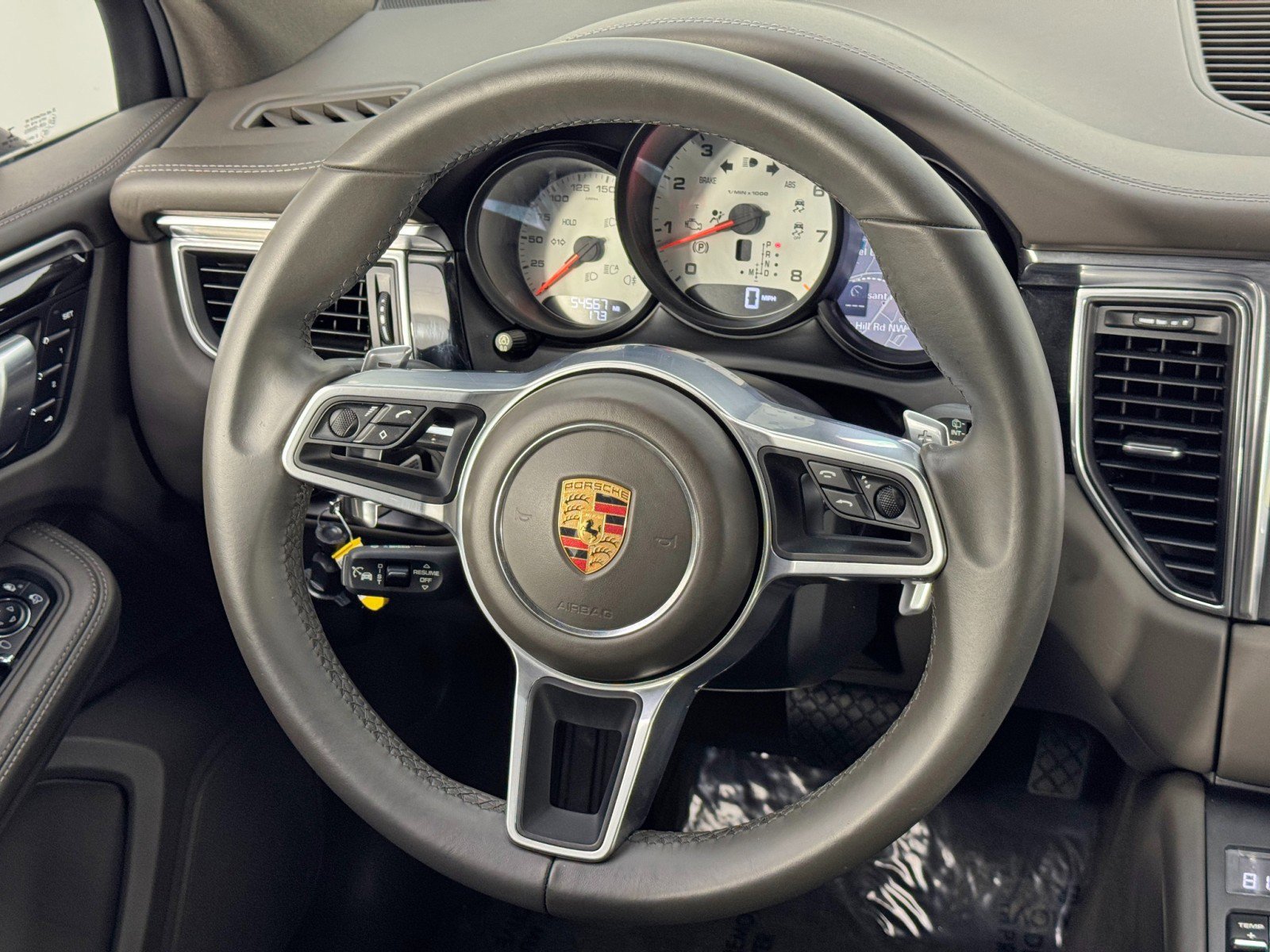 Used 2018 Porsche Macan S image 19