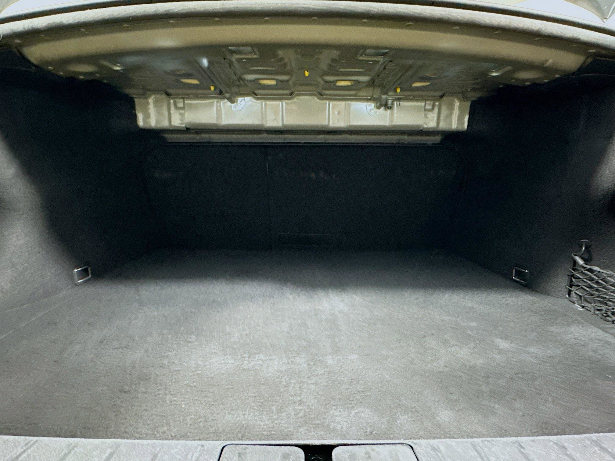 Used 2025 Genesis G70 2.5T image 29