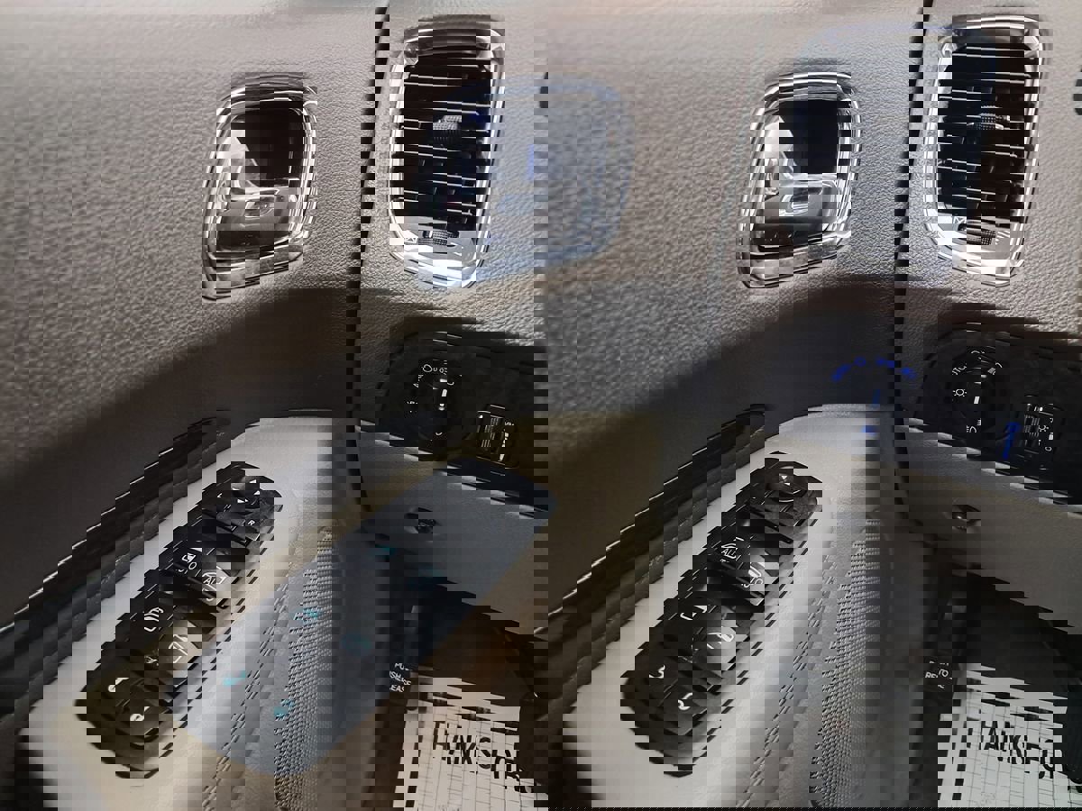 Used 2011 Dodge Durango Crew w/ Entry Nav/Commuter Group image 11