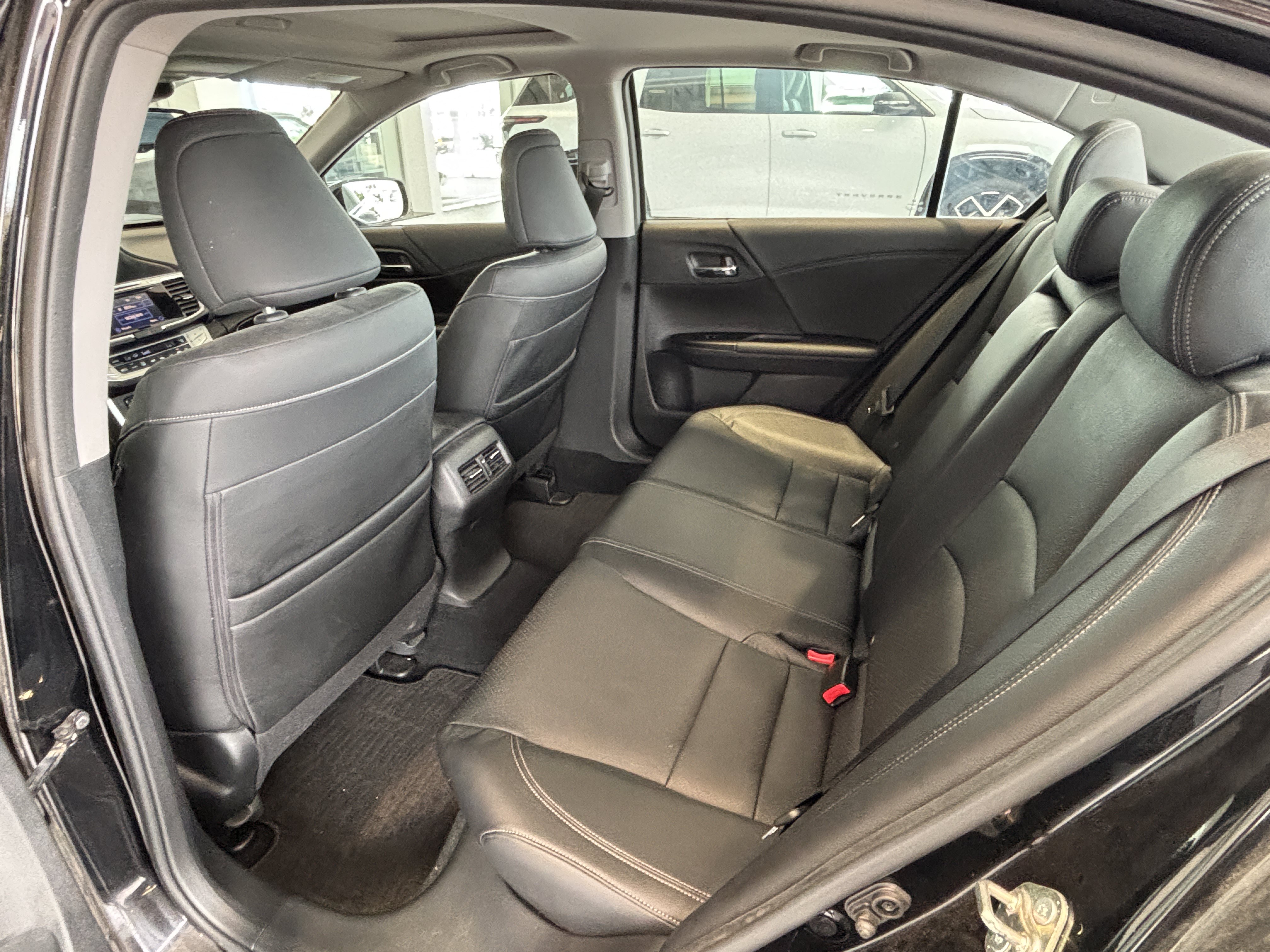Used 2015 Honda Accord EX-L image 18