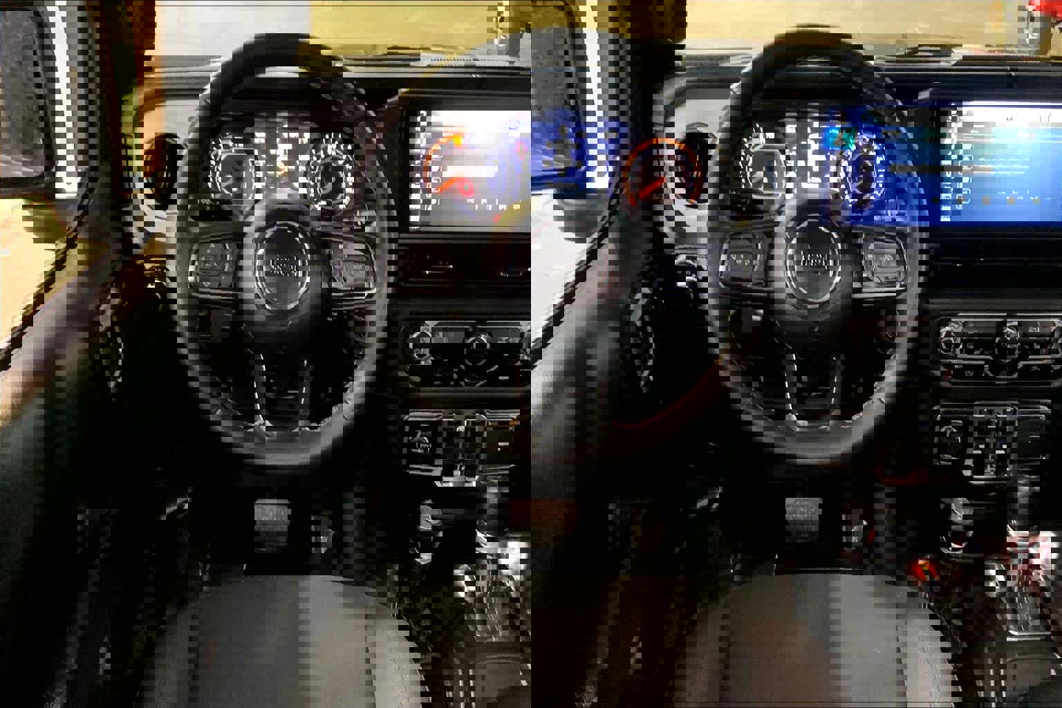 Used 2024 Jeep Wrangler Sport S image 6