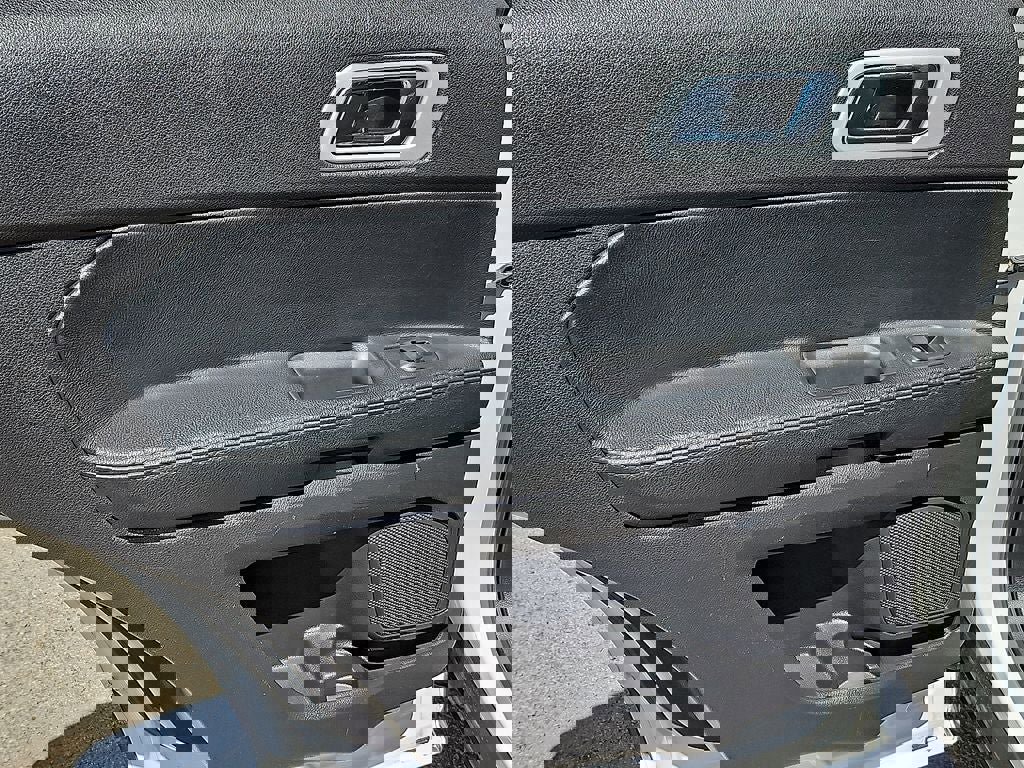 Used 2015 Ford Explorer Sport w/ Equipment Group 401A image 16