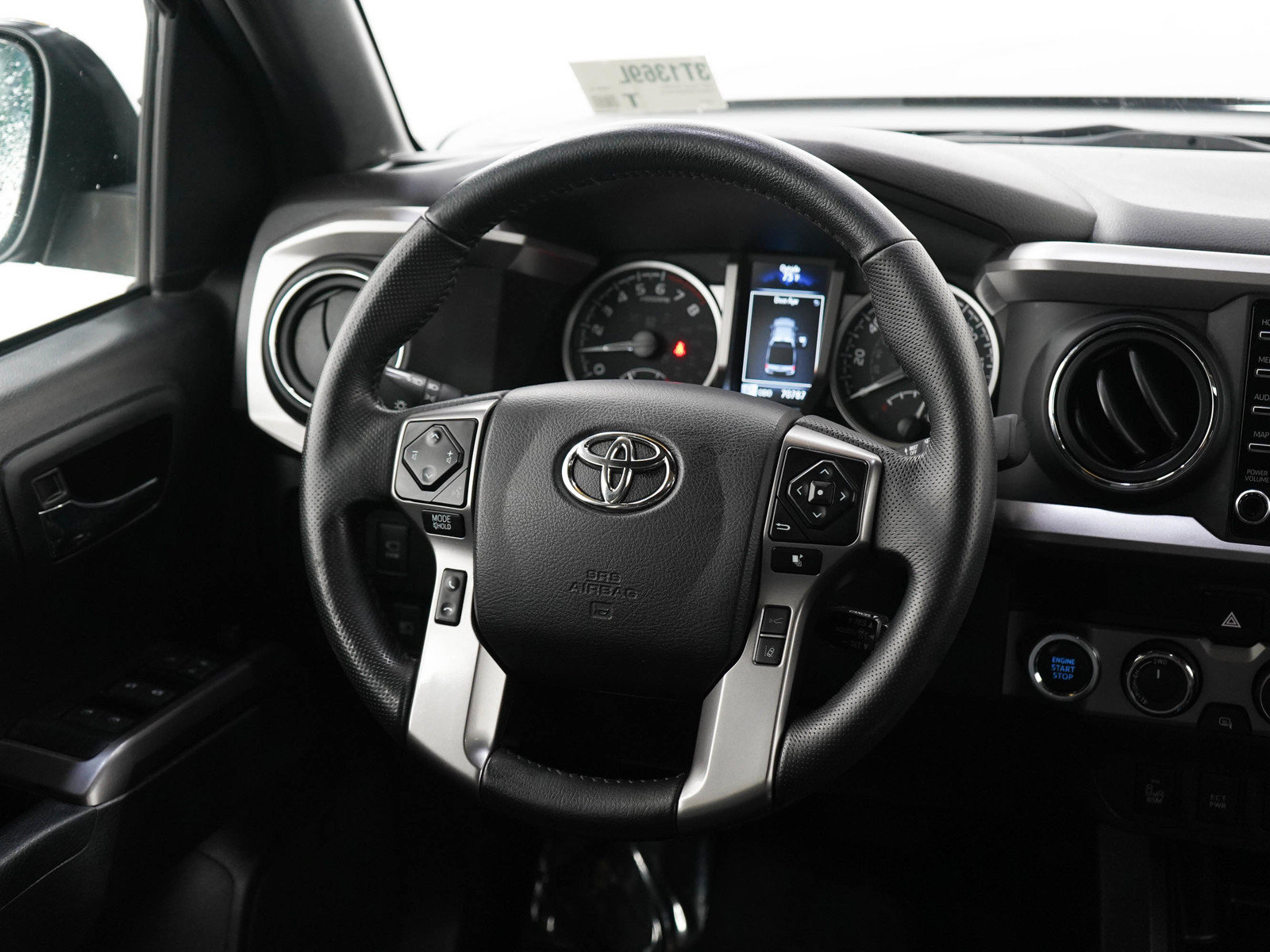 Used 2022 Toyota Tacoma Limited AWD/4WD image 14