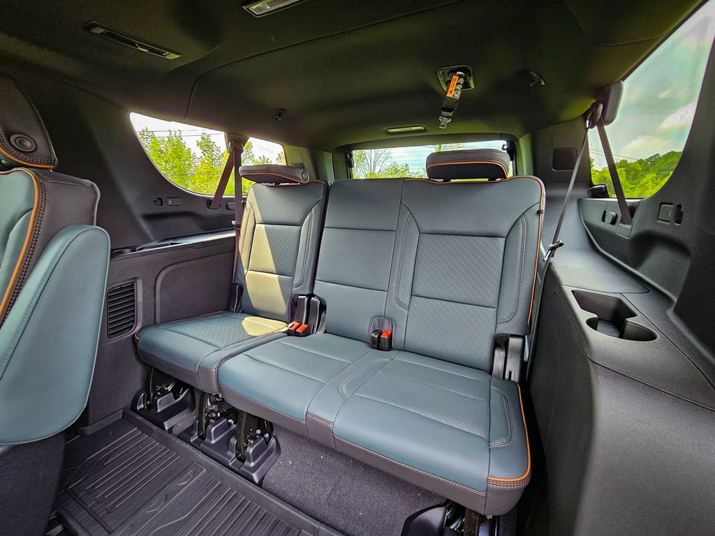 New 2026 GMC Yukon XL AT4 w/ AT4 Premium Plus Package AWD/4WD image 41