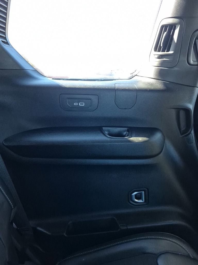 Used 2023 Jeep Grand Cherokee L Altitude AWD/4WD image 61