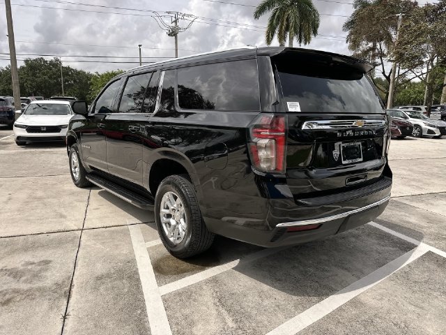 Used 2024 Chevrolet Suburban LS RWD image 34