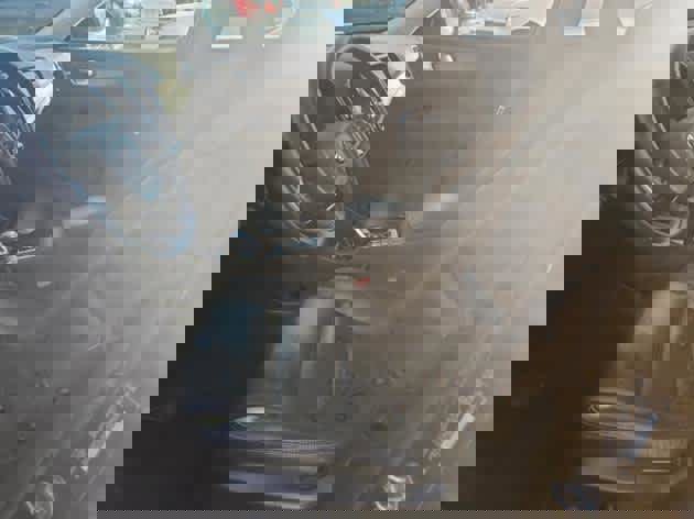 Used 2024 Volvo XC40 B5 Plus w/ Climate Package image 2